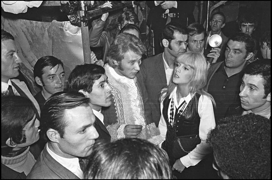 Johnny Hallyday Et Sylvie Vartan Dans Les Coulisses Du Concert De Johnny Au Palais Des Sports En